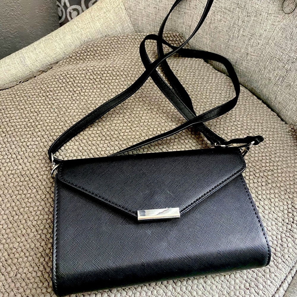Small crossbody phone purse